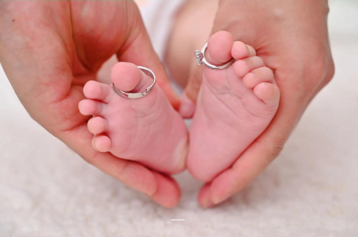 扬中孕妇两个月肚子疼